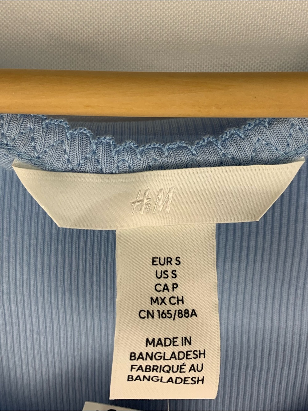 NWT H&M Ruched Front Ribbed Top in Blue - Picture 4 of 7